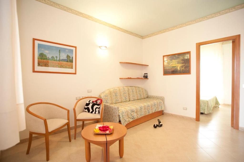Oasiclub Hotel Vieste Zimmer foto