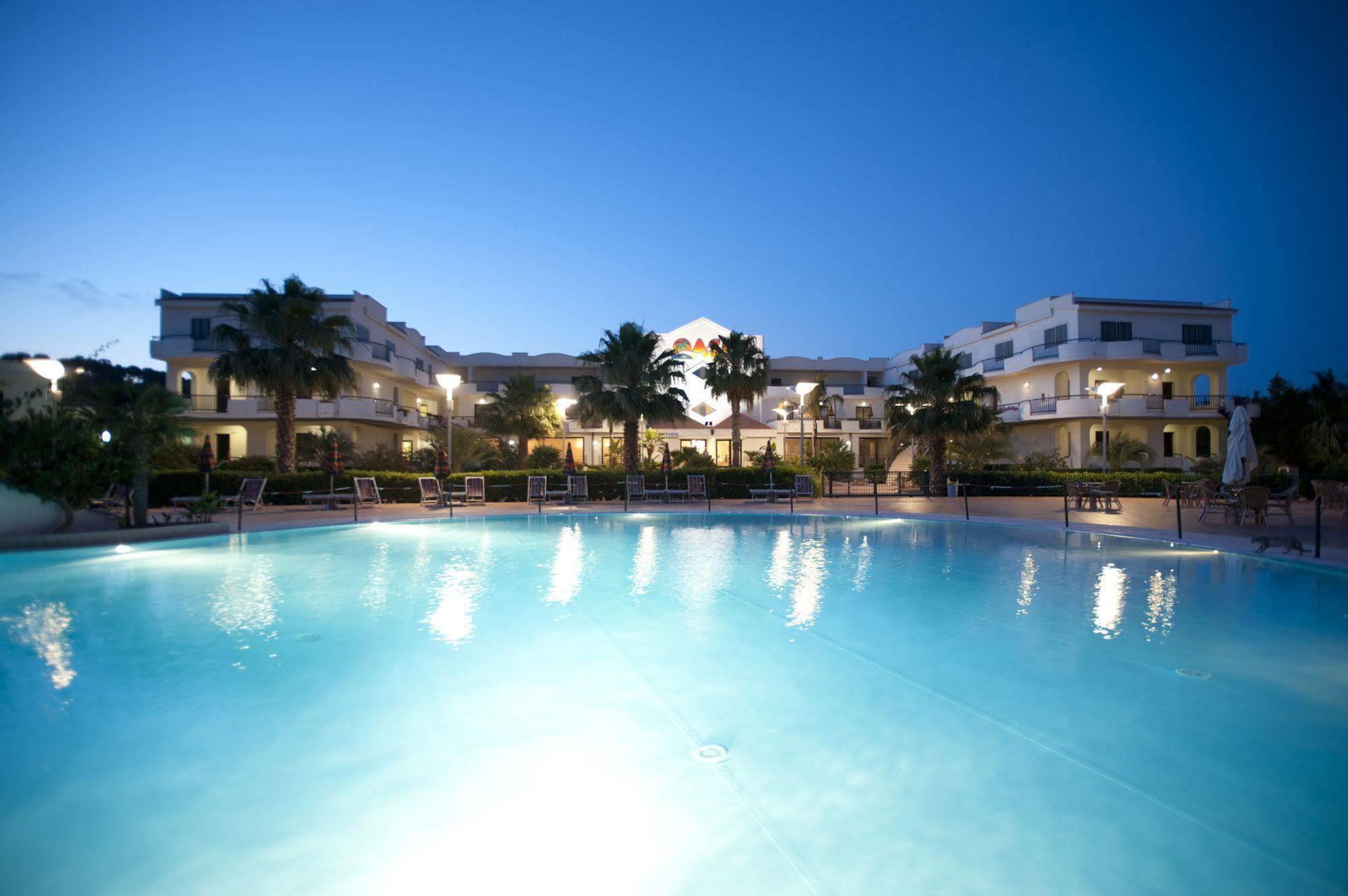 Oasiclub Hotel Vieste Exterior foto