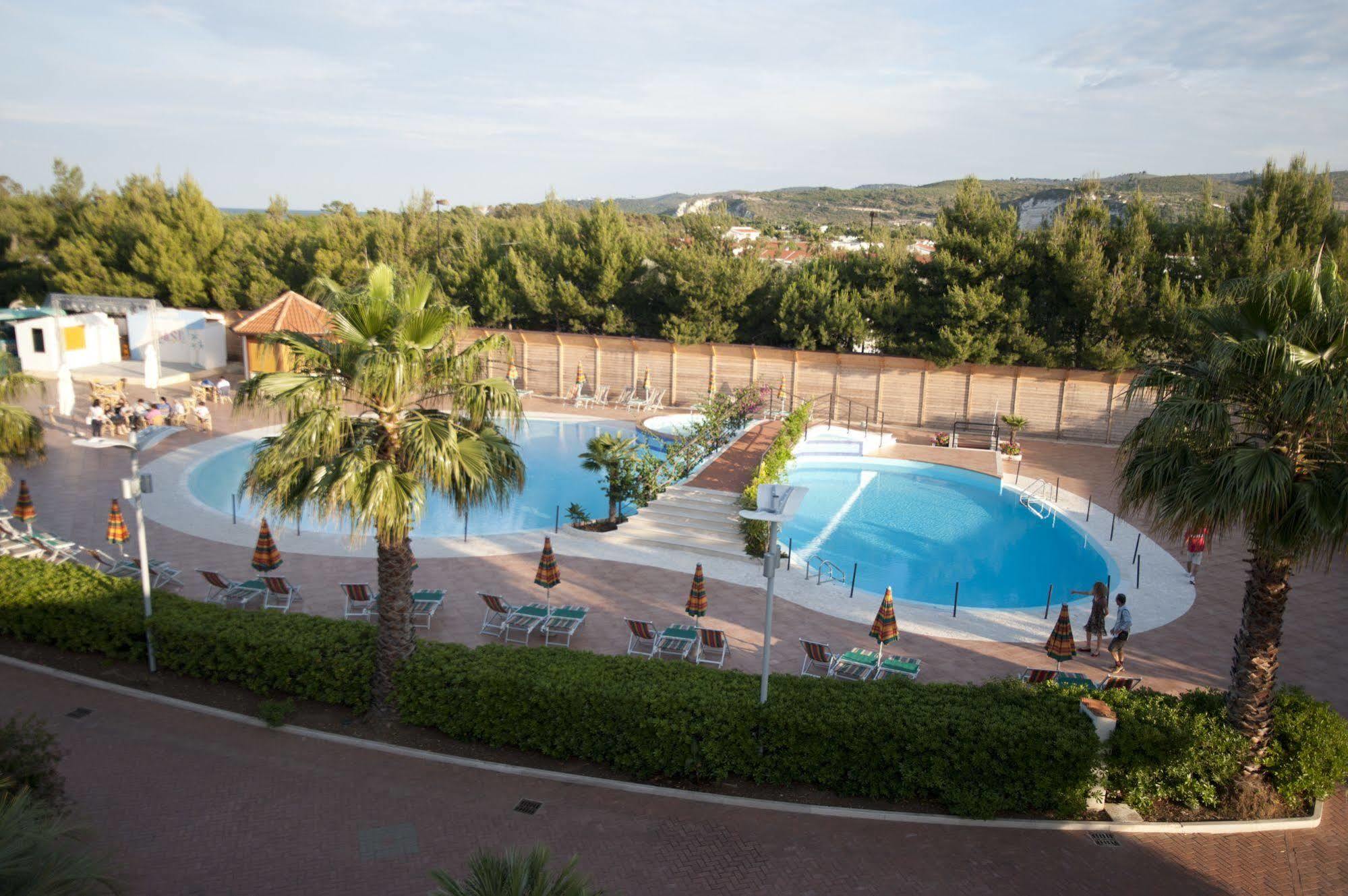 Oasiclub Hotel Vieste Exterior foto